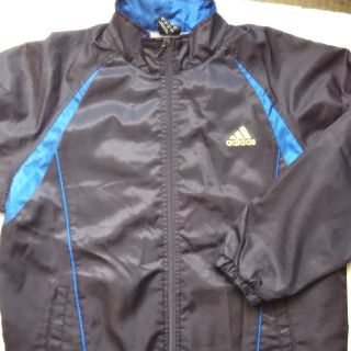 アディダス(adidas)のadidasウインドブレーカー上着(ジャケット/上着)