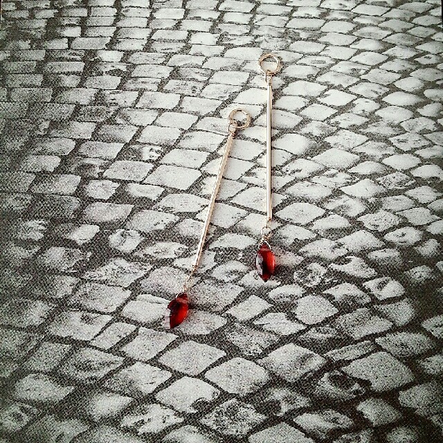 URBAN RESEARCH(アーバンリサーチ)の14kgf♥AAA garnet&goldtube charm レディースのアクセサリー(ピアス)の商品写真