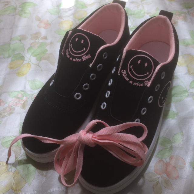にこまるが可愛い★キャンパススニーカー40 ピンク レディースの靴/シューズ(スニーカー)の商品写真