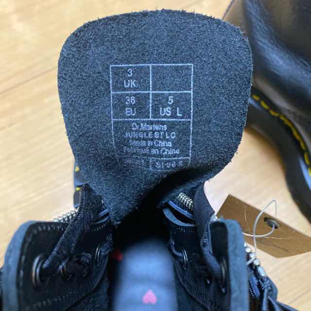 Dr.Martens(ドクターマーチン)のDr.MartensとLAZYOAFのコラボ　新品未使用 レディースの靴/シューズ(ブーツ)の商品写真