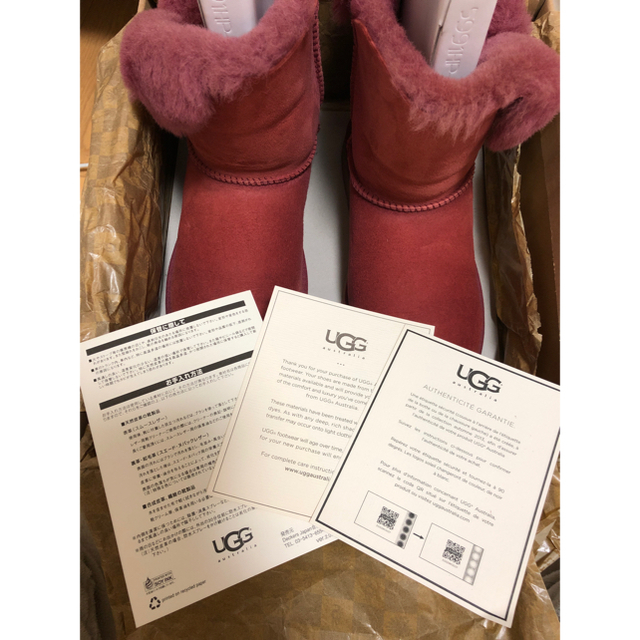 UGG(アグ)の正規品 UGG(アグ) ベイリーボタン&ベイリーボウコーデュロイ2足セット レディースの靴/シューズ(ブーツ)の商品写真