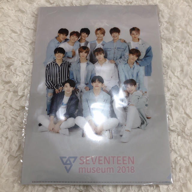 SEVENTEEN(セブンティーン)のSEVENTEEN クリアファイル エンタメ/ホビーのタレントグッズ(アイドルグッズ)の商品写真