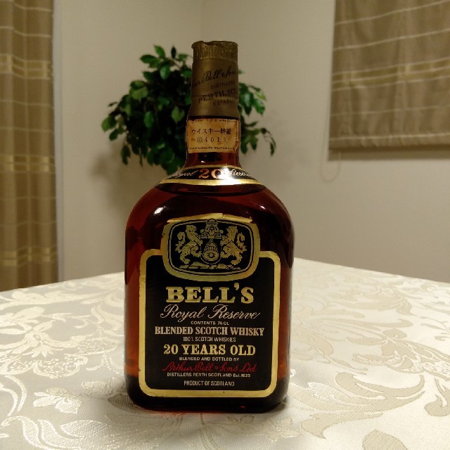 ベル20年　ロイヤルリザーブウィスキー 食品/飲料/酒の酒(ウイスキー)の商品写真