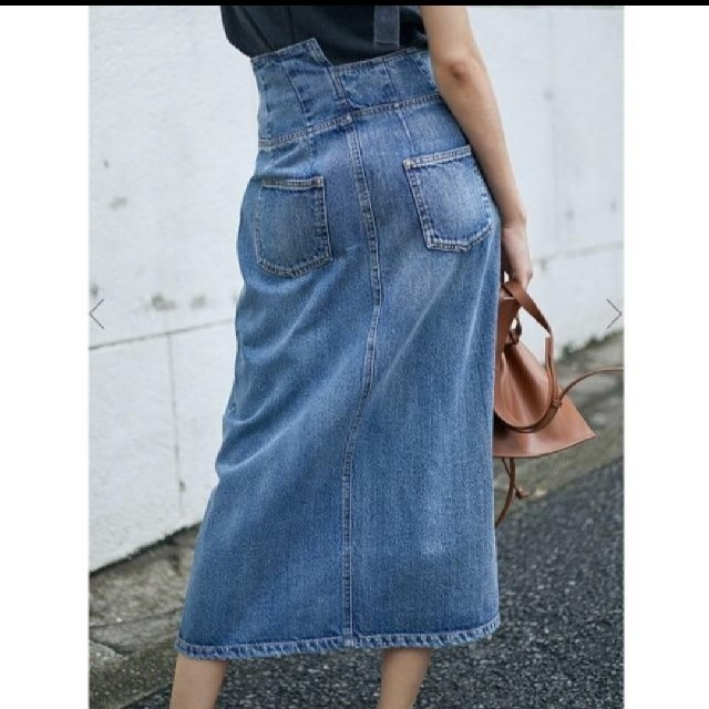 Ameri VINTAGE(アメリヴィンテージ)のAmeriVINTAGE  STUDS LINE DENIM SKIRT レディースのスカート(ロングスカート)の商品写真