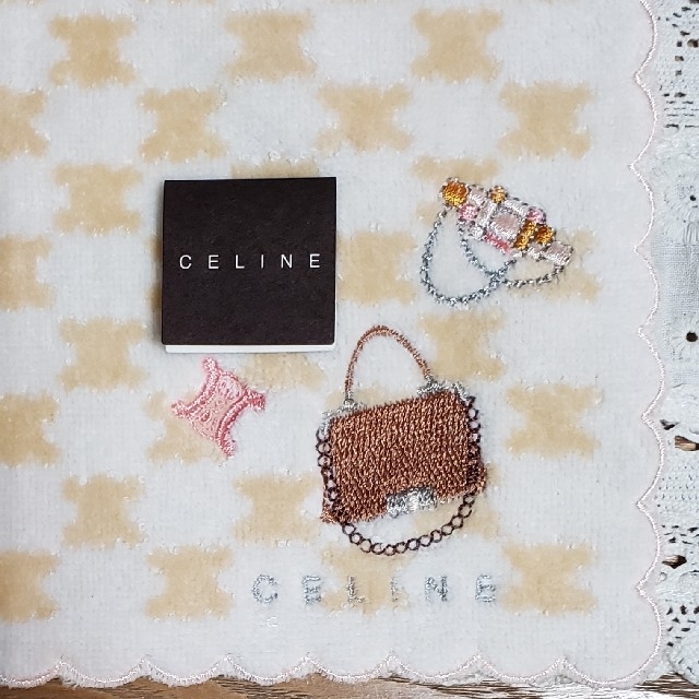 celine(セリーヌ)のるびちゃん専用CELINE セリーヌ マカダム 鞄柄 刺繍 ミニ タオルハンカチ レディースのファッション小物(ハンカチ)の商品写真