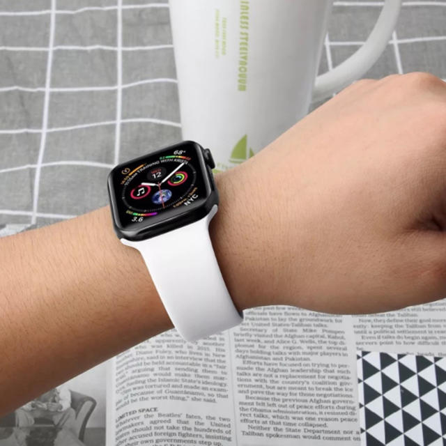 Apple Watch(アップルウォッチ)のApple Watch コンパチブルバンド スポーツバンド メンズの時計(ラバーベルト)の商品写真