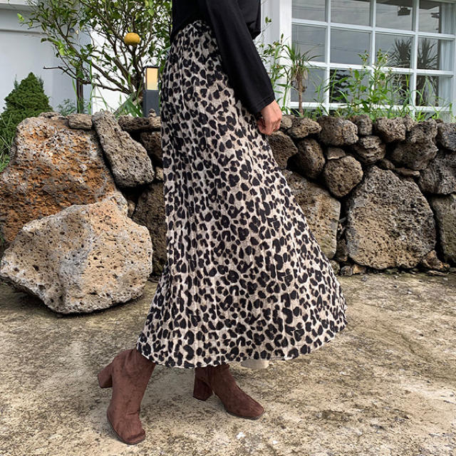 dholic(ディーホリック)のレオパードプリーツロングスカート レディースのスカート(ロングスカート)の商品写真
