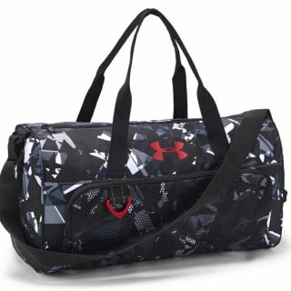 アンダーアーマー(UNDER ARMOUR)の☆新品☆ アンダーアーマー ダッフルバッグ アウトドアバッグ(ボストンバッグ)