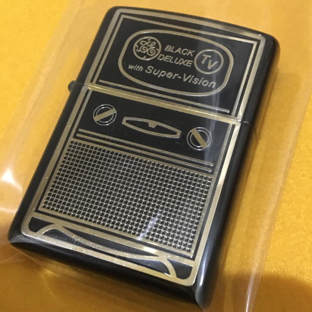 ZIPPO(ジッポー)のZIPPO GEレトロ 1953型テレビ ブラックゴールド 良品 メンズのファッション小物(タバコグッズ)の商品写真