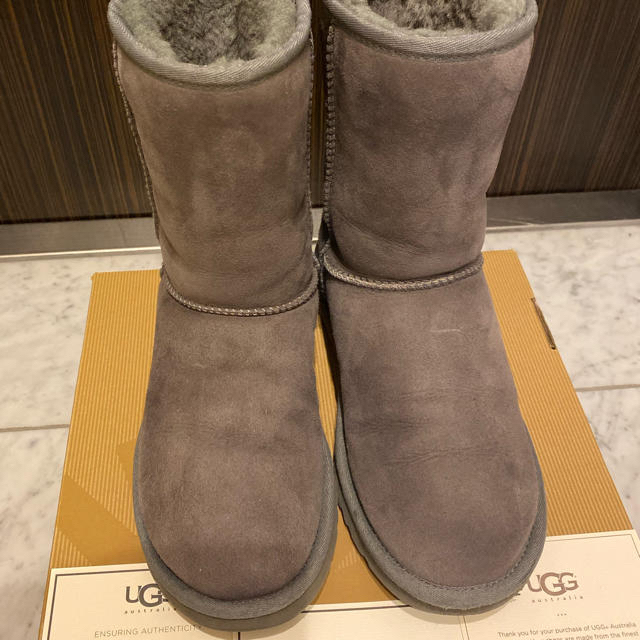 ムートンブーツ アグ UGG キルトン ブーツ ムートン - mgf.ru