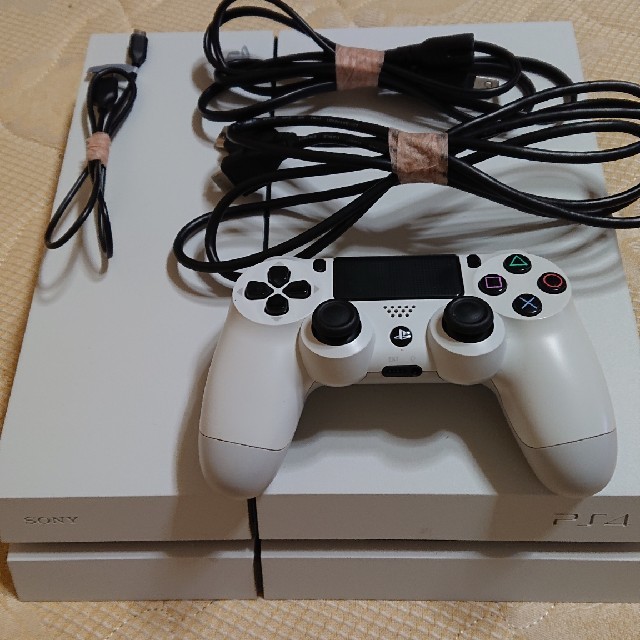 PlayStation4(プレイステーション4)のSONY PlayStation4 本体 CUH-1200AB02 エンタメ/ホビーのゲームソフト/ゲーム機本体(家庭用ゲーム機本体)の商品写真