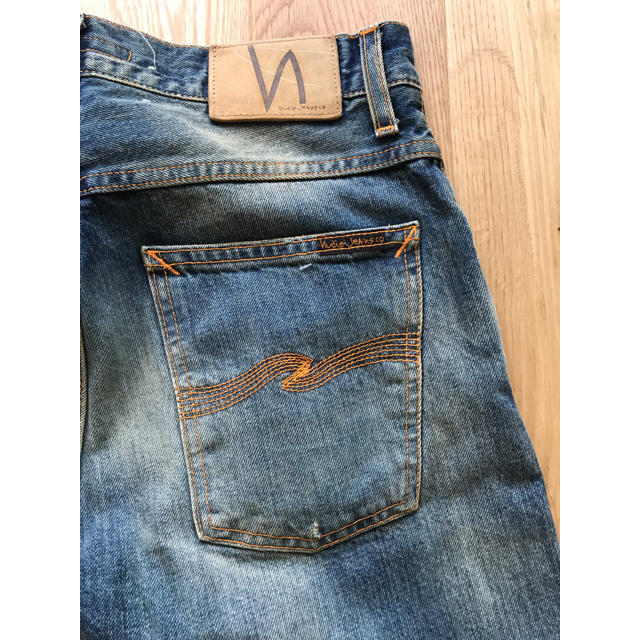 ヌーディージーンズ　nudiejeans