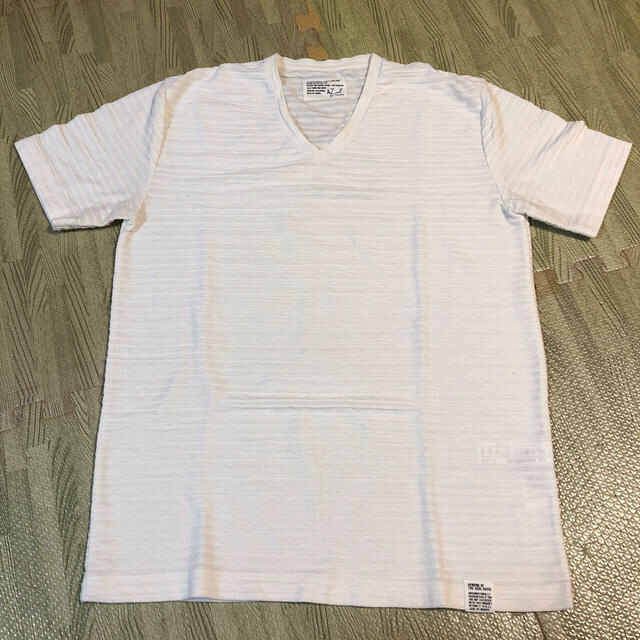 AZUL by moussy(アズールバイマウジー)のメンズ　半袖　Tシャツ　Mサイズ　AZUL メンズのトップス(Tシャツ/カットソー(半袖/袖なし))の商品写真