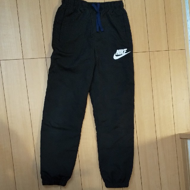 NIKE(ナイキ)のNIKEシャカシャカ上下セットLサイズ キッズ/ベビー/マタニティのキッズ服男の子用(90cm~)(その他)の商品写真