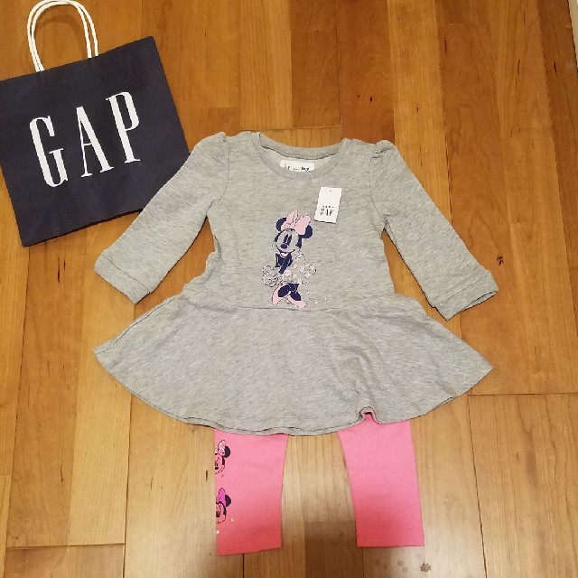 babyGAP(ベビーギャップ)の80 ワンピース&レギンス　ディズニーコレクション キッズ/ベビー/マタニティのベビー服(~85cm)(ワンピース)の商品写真