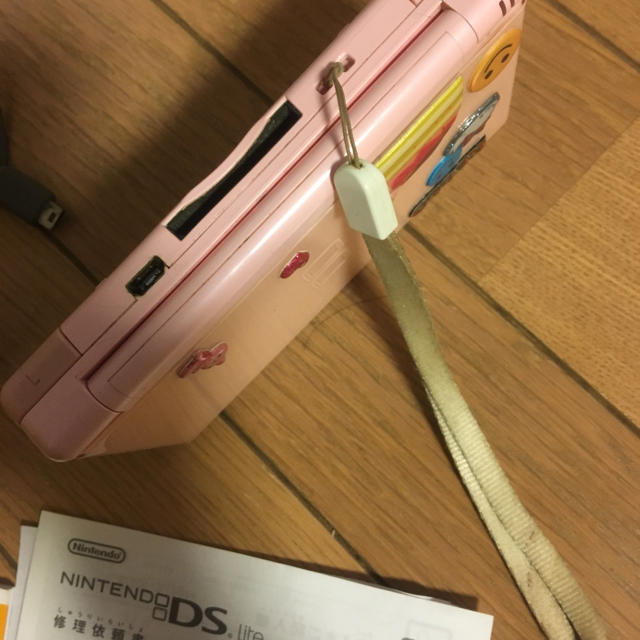 ニンテンドーDS(ニンテンドーDS)のDＳライト ノーブルピンク ジャンク品 エンタメ/ホビーのゲームソフト/ゲーム機本体(家庭用ゲーム機本体)の商品写真