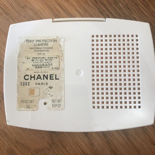 CHANEL(シャネル)のシャネルパウダーファンデーション コスメ/美容のベースメイク/化粧品(ファンデーション)の商品写真