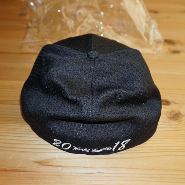 Supreme(シュプリーム)のsupreme キャップ　ニューエラ  メンズの帽子(キャップ)の商品写真