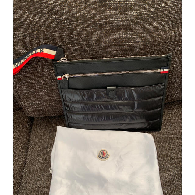 MONCLER(モンクレール)のMONCLERクラッチバッグ メンズのバッグ(セカンドバッグ/クラッチバッグ)の商品写真