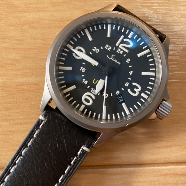 SINN(シン)のsinn ジン UTC 腕時計　自動巻き　定価30万 メンズの時計(その他)の商品写真