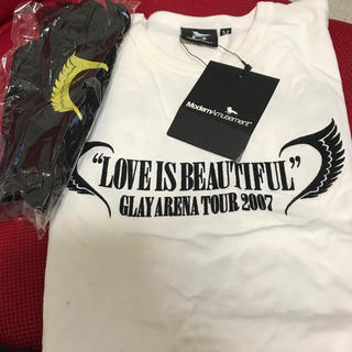GLAY ×モダンアミューズメント コラボTシャツと手袋(ミュージシャン)