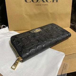 コーチ(COACH)のcoach 長財布　ブラック　黒　アウトレット品！(財布)