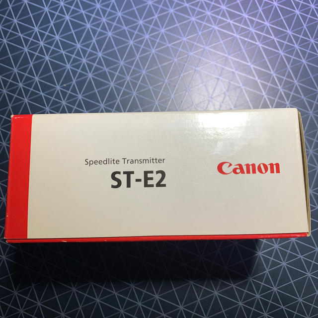 Canon(キヤノン)のCanon ST-E2 スピードライト トランスミッター ソフトケース付き スマホ/家電/カメラのカメラ(ストロボ/照明)の商品写真