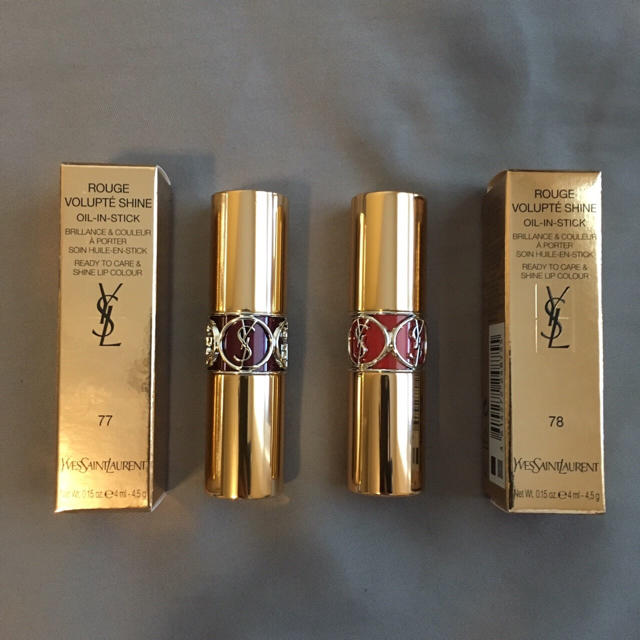 Yves Saint Laurent Beaute(イヴサンローランボーテ)のYSL★二本セットクリスマス限定色☆新品未使用 コスメ/美容のベースメイク/化粧品(口紅)の商品写真