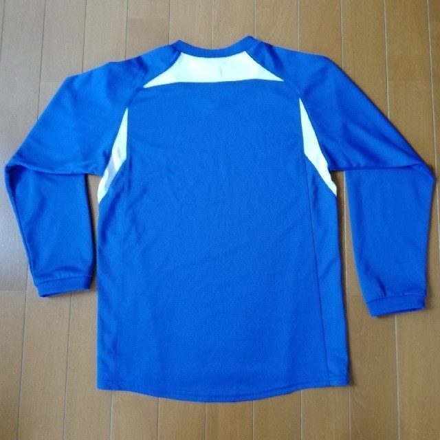 サッカーシャツ 長袖140cm IGNIO キッズ/ベビー/マタニティのキッズ服男の子用(90cm~)(Tシャツ/カットソー)の商品写真
