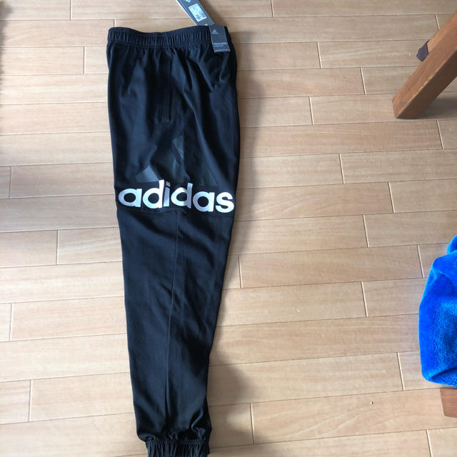 adidas(アディダス)のadidas ロゴ入りパンツ メンズのパンツ(その他)の商品写真