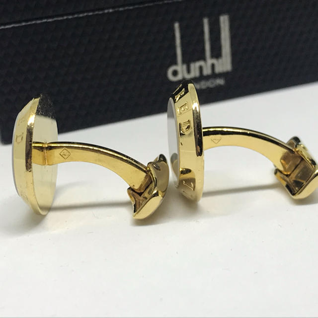 Dunhill - ダンヒル シェル 白蝶貝 ゴールド ロゴ カフリンクス カフス dunhillの通販 by zest shop｜ダンヒルならラクマ