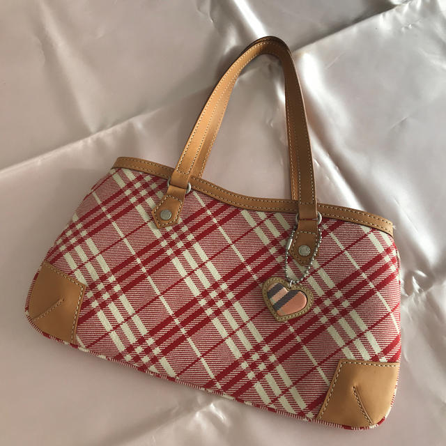 BURBERRY BLUE LABEL(バーバリーブルーレーベル)の♡美品 バーバリーブルーレーベル バック レディースのバッグ(ハンドバッグ)の商品写真