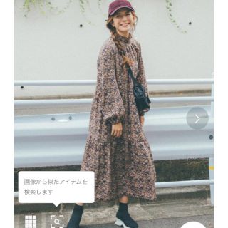 ハコ(haco!)の 【スザンヌさんコラボ】小花柄のハイネックティアードロングワンピース (ロングワンピース/マキシワンピース)