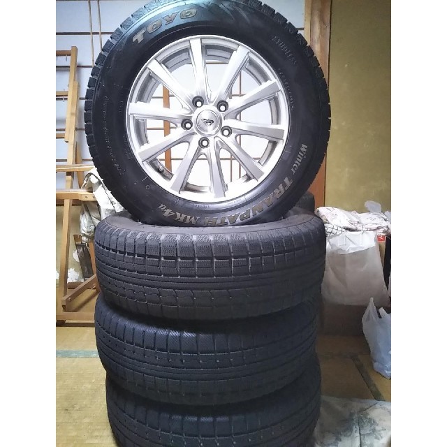 アルファードに使用　215/65R16 Winter　TRANPATH MK4α