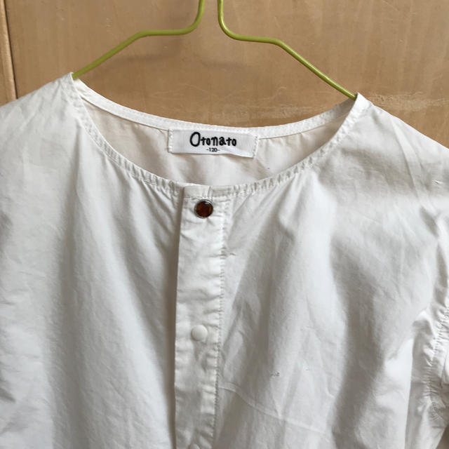 F.O.KIDS(エフオーキッズ)のotonato120 白いシャツ キッズ/ベビー/マタニティのキッズ服女の子用(90cm~)(ブラウス)の商品写真