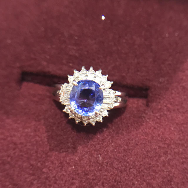 ジュエリーマキ(ジュエリーマキ)の美品！ ☆ジュエリーマキ☆ サファイア1.47ct リング・指輪 レディースのアクセサリー(リング(指輪))の商品写真