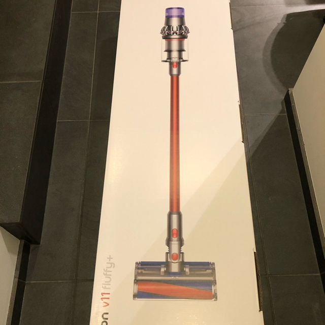 Dyson(ダイソン)の【パール様専用】ダイソン 掃除 機 v11Fluffy＋ スマホ/家電/カメラの生活家電(掃除機)の商品写真