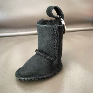 アグ(UGG)のお値下げ☆UGG ムートンブーツ　キーホルダー　ブラック(キーホルダー)