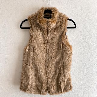 ザラキッズ(ZARA KIDS)のZARA  kids ザラキッズ　フェイクファーベスト　164(毛皮/ファーコート)