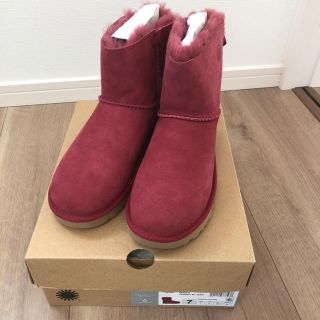 アグ(UGG)の本日まで！新品未使用 ugg  24㎝ リボン ムートンブーツ(ブーツ)