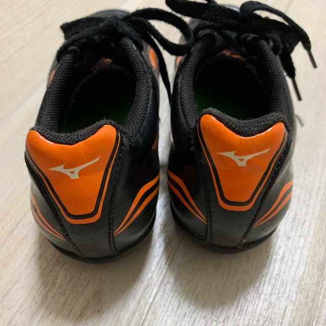 MIZUNO(ミズノ)のMIZUNO MONARCIDA サッカーシューズ キッズ/ベビー/マタニティのキッズ靴/シューズ(15cm~)(スニーカー)の商品写真