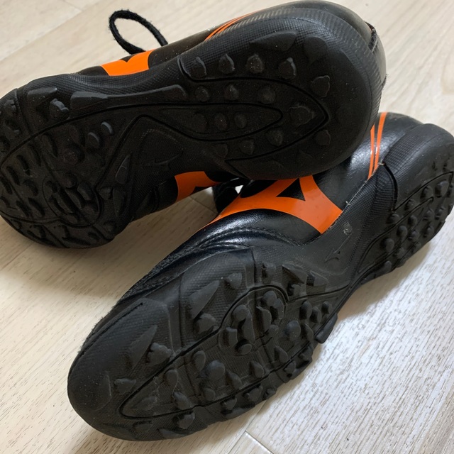 MIZUNO(ミズノ)のMIZUNO MONARCIDA サッカーシューズ キッズ/ベビー/マタニティのキッズ靴/シューズ(15cm~)(スニーカー)の商品写真