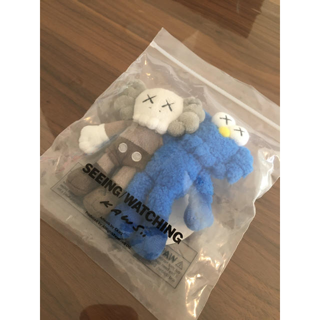 正規品☆kaws セサミ コラボ☆SEEING/WATCHNIG ぬいぐるみの通販 正規品☆kaws セサミ コラボ☆SEEING/WATCHNIG ぬいぐるみの通販