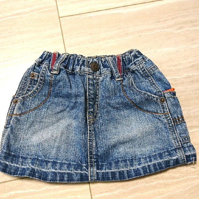 F.O.KIDS(エフオーキッズ)のFOキッズ デニムスカート 90 キッズ/ベビー/マタニティのキッズ服女の子用(90cm~)(スカート)の商品写真