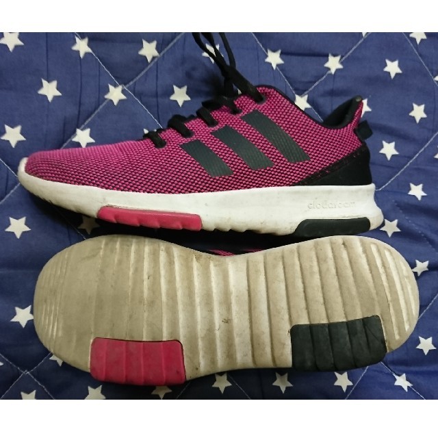 adidas(アディダス)のadidas foam ・ サイズ２４.５cm 中古 メンズの靴/シューズ(スニーカー)の商品写真