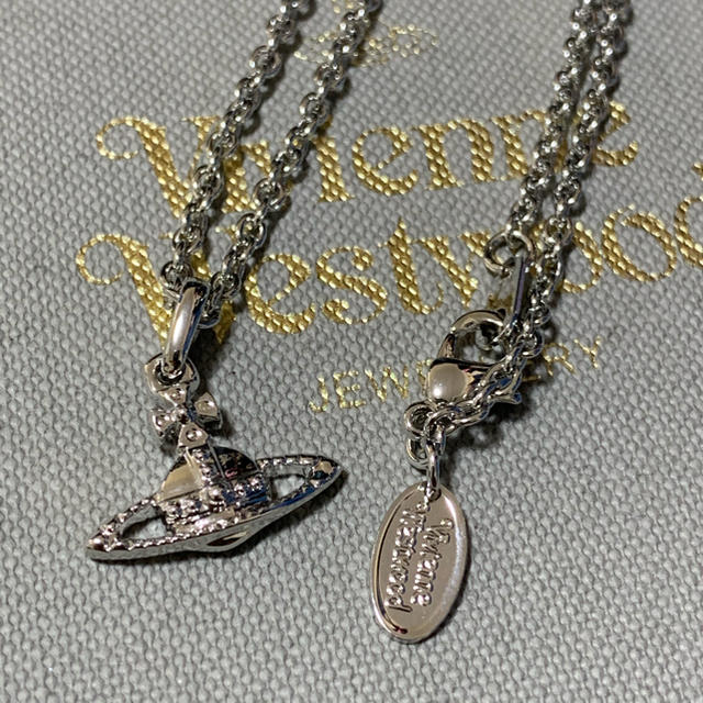 Vivienne Westwood(ヴィヴィアンウエストウッド)の即購入OK シルバーカラーネックレス レディースのアクセサリー(ネックレス)の商品写真