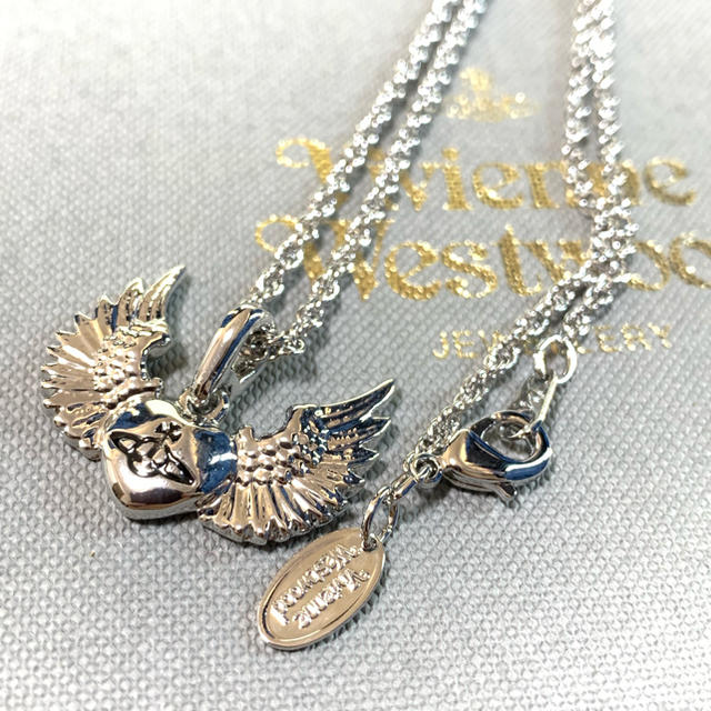 Vivienne Westwood(ヴィヴィアンウエストウッド)の即購入OK 翼 シルバーカラーネックレス レディースのアクセサリー(ネックレス)の商品写真