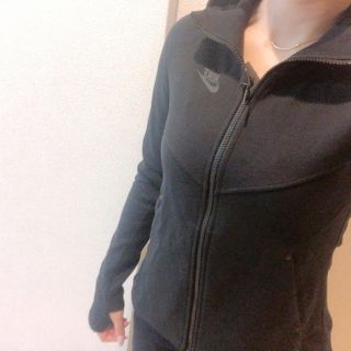 ナイキ(NIKE)のNIKE テックパックパーカー(パーカー)