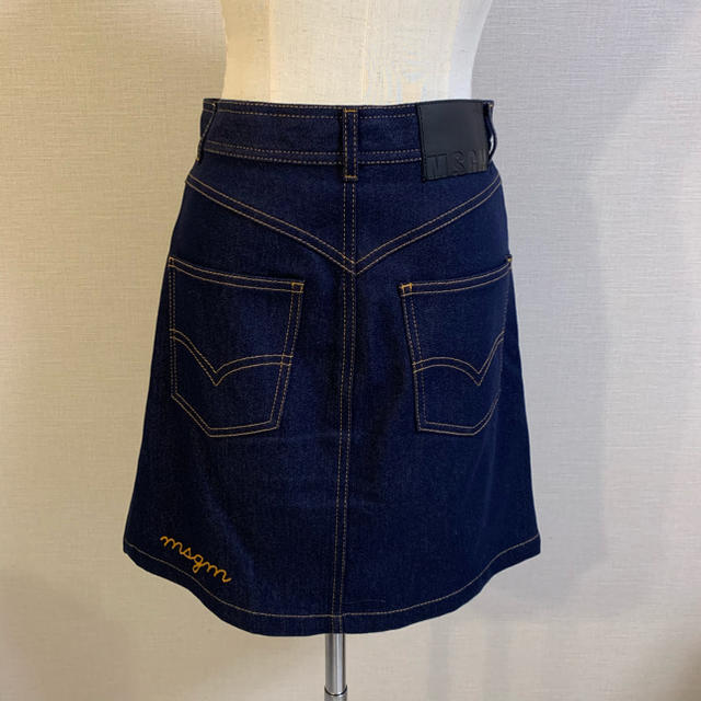 MSGM(エムエスジイエム)のMSGM デニムスカート レディースのスカート(ひざ丈スカート)の商品写真