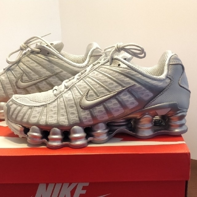 NIKE SHOX TL PLATINUM